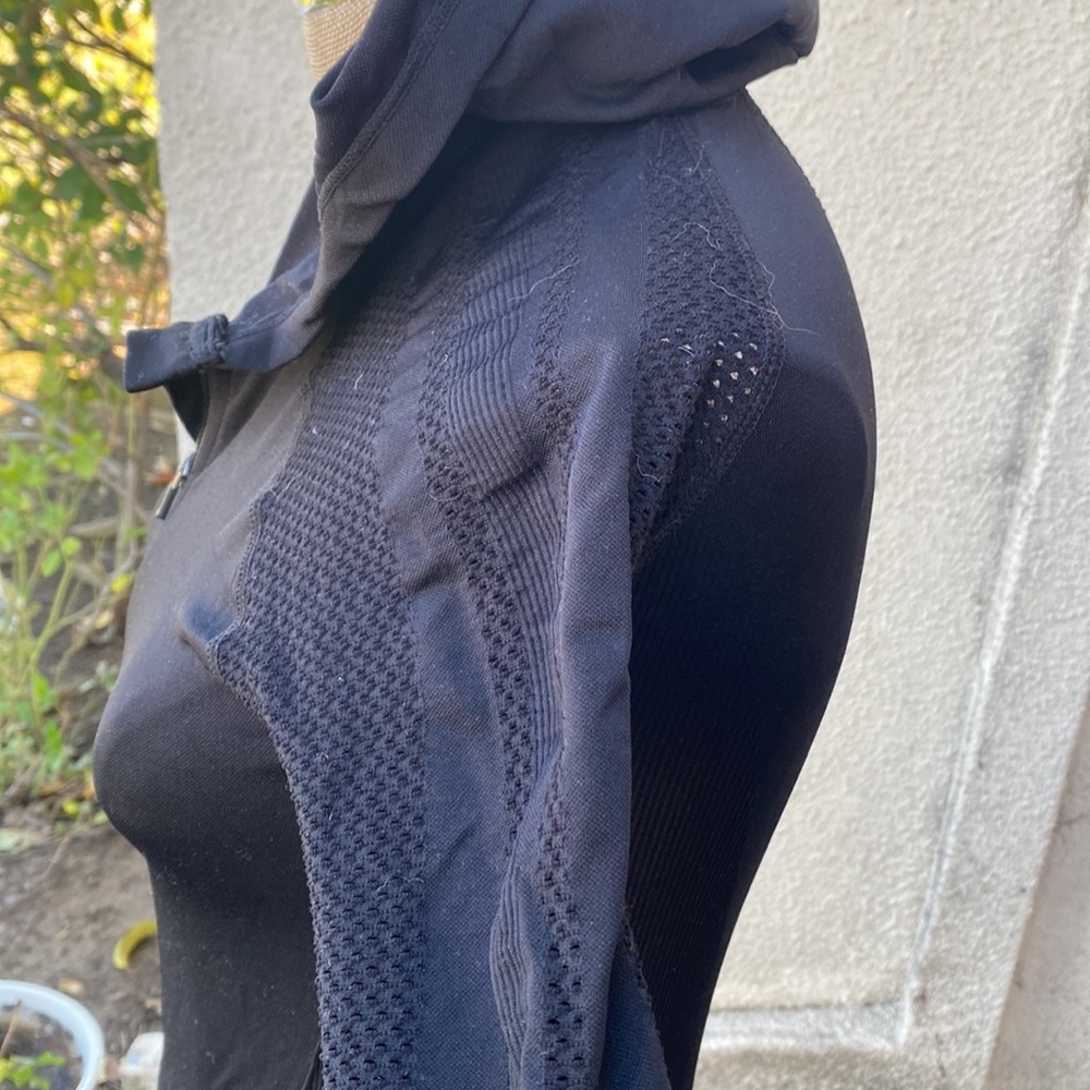 NWT Fabletics Kiley hooded great black zippered stretchy jacket with pockets. - Picture 9 of 16